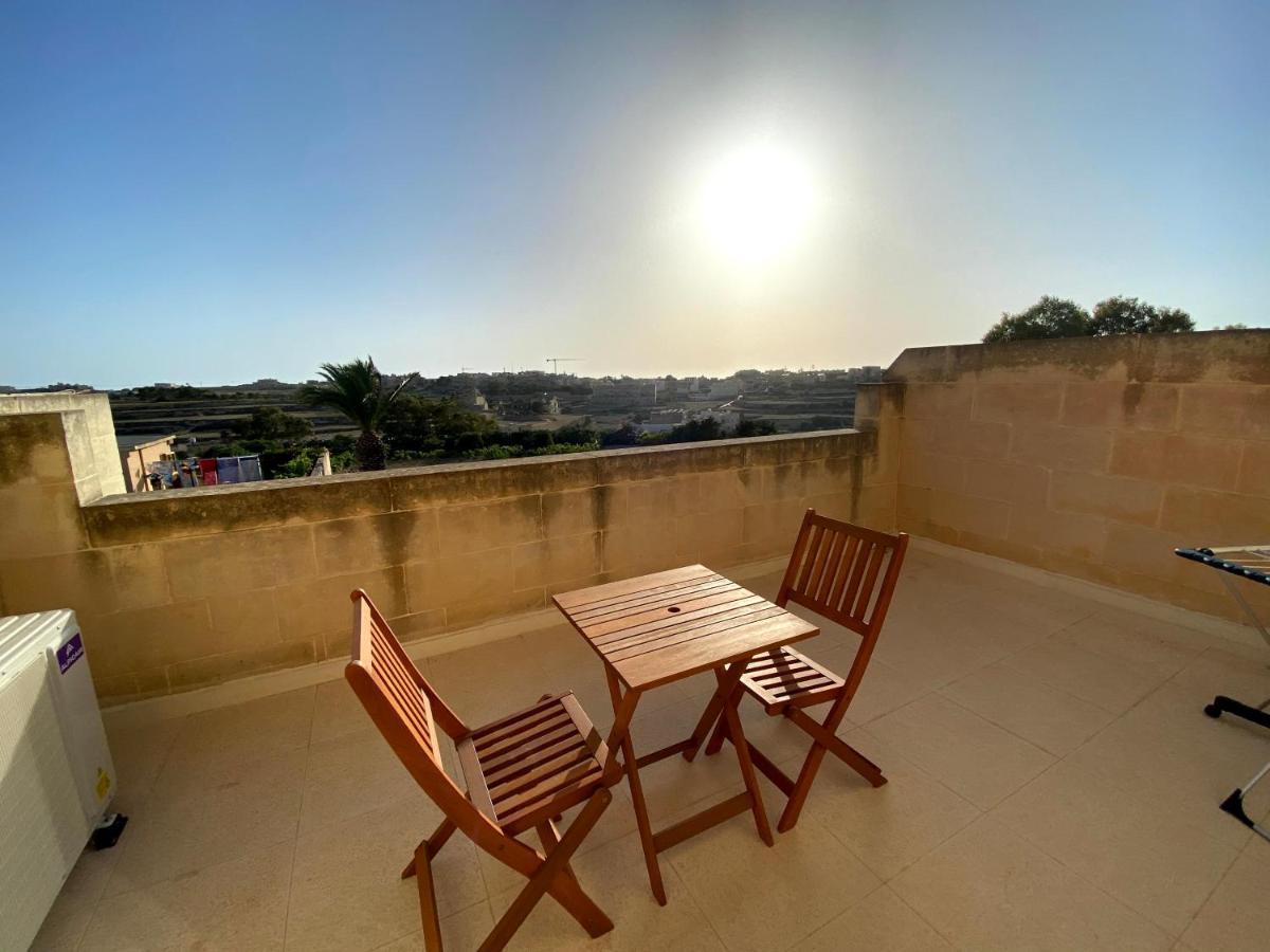 Sunset Farmhouse Villa Għarb Esterno foto